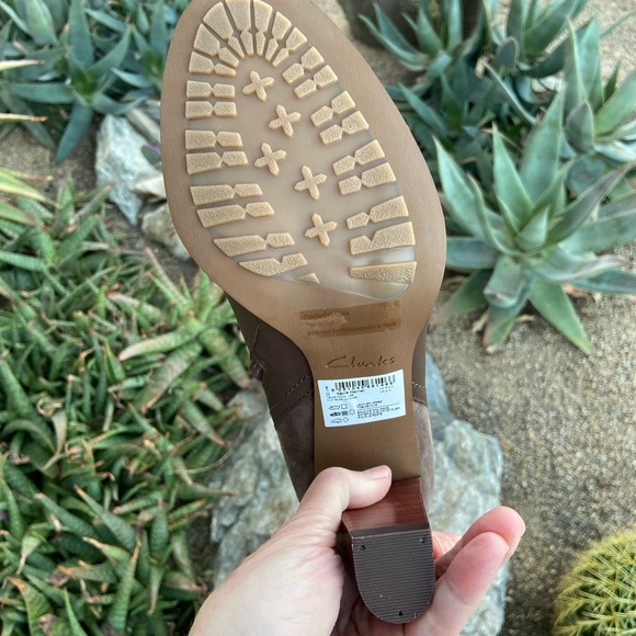 Leather + Suede Heeled Boot ⭐️ NWT by Clarks - Picture 10 of 13